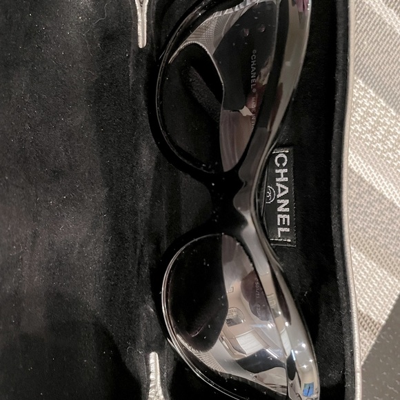 Chanel Sunglasses Authentic quilt pattern blk - Picture 11 of 17